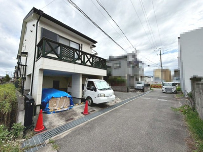 【駐車場】 | 伯太町２丁目　中古一戸建 | 家探しはどうやってするの？から資金のことや住宅ローン、税金や制度のことまで住宅の難しいことをわかりやすく説明いたします♪