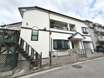 【外観】 | 伯太町２丁目　中古一戸建 | 各階に洗面台があります！家族の多いご家庭安心ですね♪