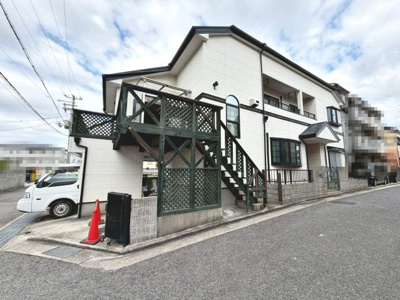 【外観】 | 伯太町２丁目　中古一戸建 | トイレ２ヶ所あります！忙しい朝や家族の多いご家庭も安心ですね！