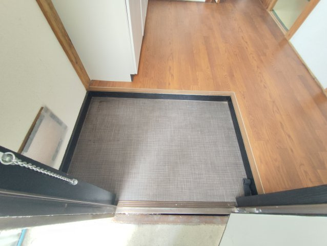 松島荘の玄関