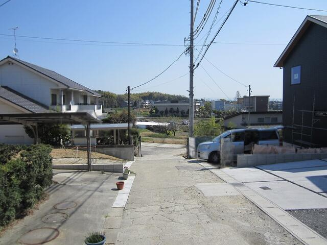 【トーヨーホーム売主/売土地】東郷町春木新池Ⅳの前面道路含む現地写真|現地（2024年4月）撮影
県道56号名古屋岡崎線から少し入ったエリアになりますので、車でのお出かけが便利です。