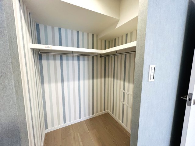 抜け感バツグン♪毎朝気持ちの良い風を感じられるバルコニー付！！ペットも飼えてもう言うコトないでしょう！！な、角部屋【藤和南神大寺コープ】フルリフォームの収納