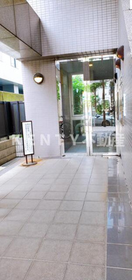 【エントランス】 | ルミエール上大崎 | 落ち着いたエントランスです