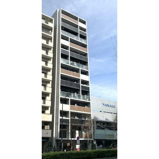 【外観】 | ZOOM西新宿 | 鉄筋コンクリート造のがっちりとした建物。