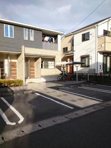 【駐車場】