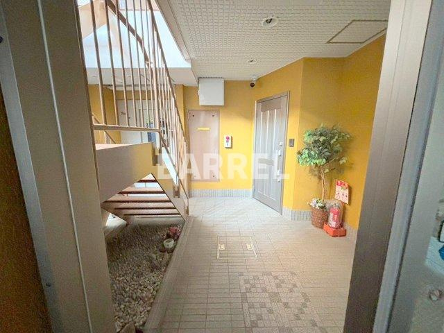 メゾン三和ドライのエントランス