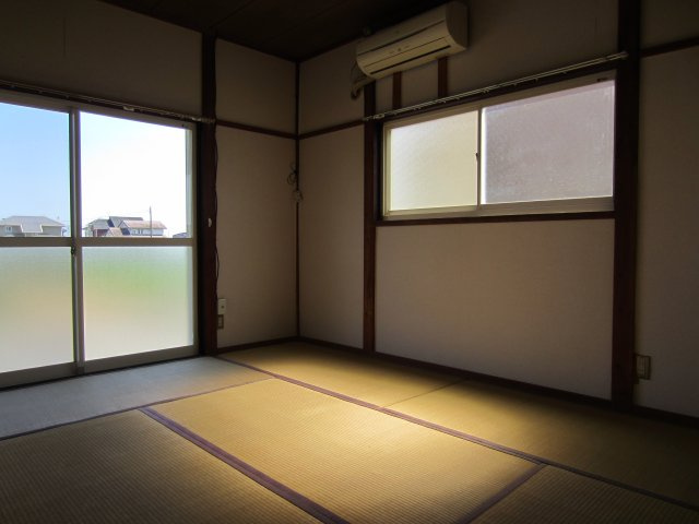 ひたちなか市大字高野の一戸建ての和室|和室・エアコン