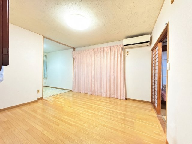 つくばみらい市西ノ台中古戸建の洋室