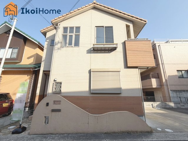 神戸市西区北別府4丁目　中古戸建の外観|【ホームページに現地動画掲載中】●年中無休：当日予約可●南西角地！並列2台駐車！収納豊富な4LDK♪