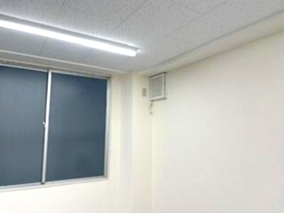 西梅田ビルの内装