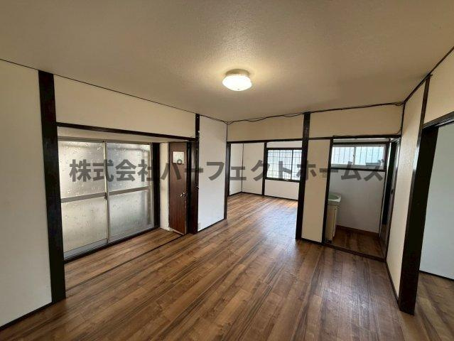 長尾元町3丁目戸建　賃貸の居間・リビング|使いやすい居間です