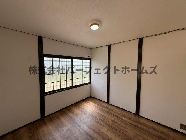 長尾元町3丁目戸建　賃貸の洋室|使い勝手のいい洋室です