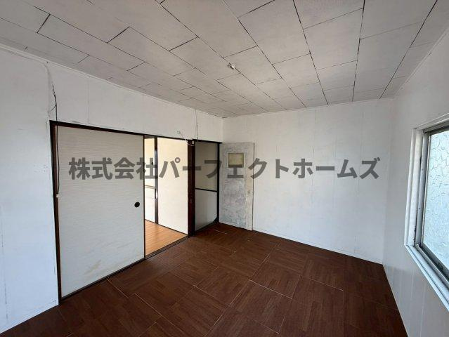 長尾元町3丁目戸建　賃貸の洋室|落ち着いた色調の洋室です