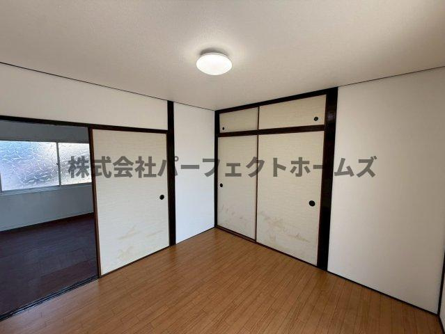 長尾元町3丁目戸建　賃貸の洋室|個人の部屋や寝室として使える洋室です