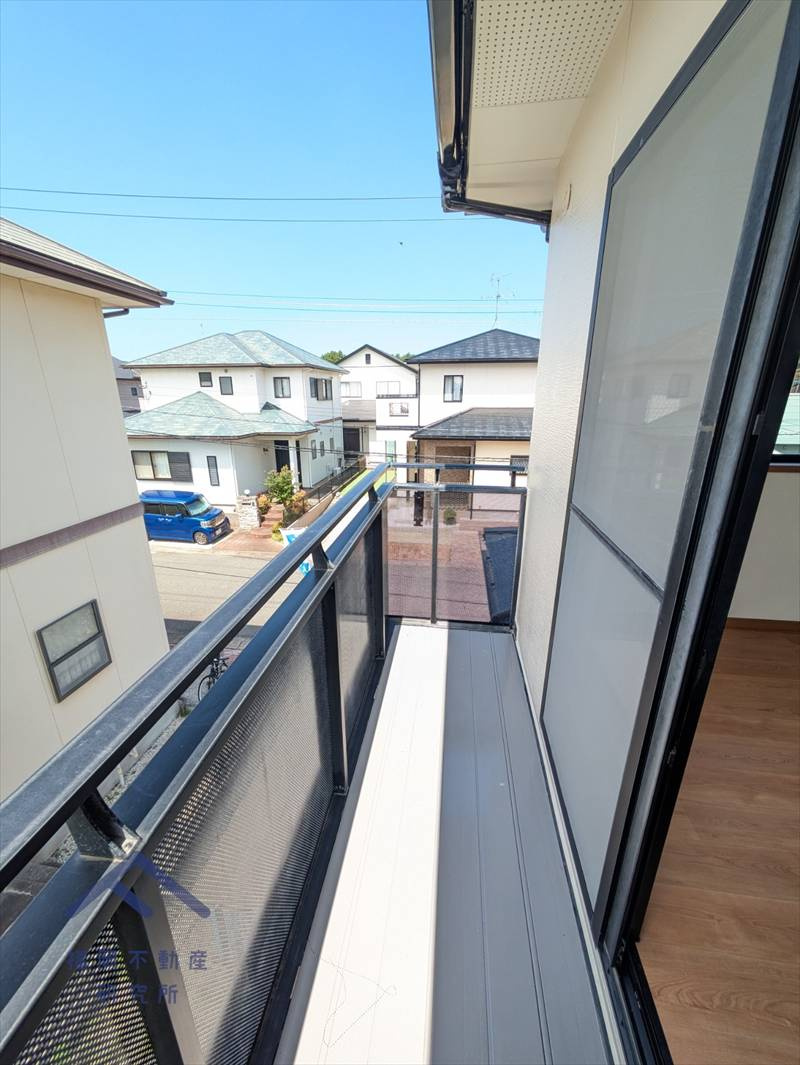 古賀市花見東４丁目　戸建てのバルコニー