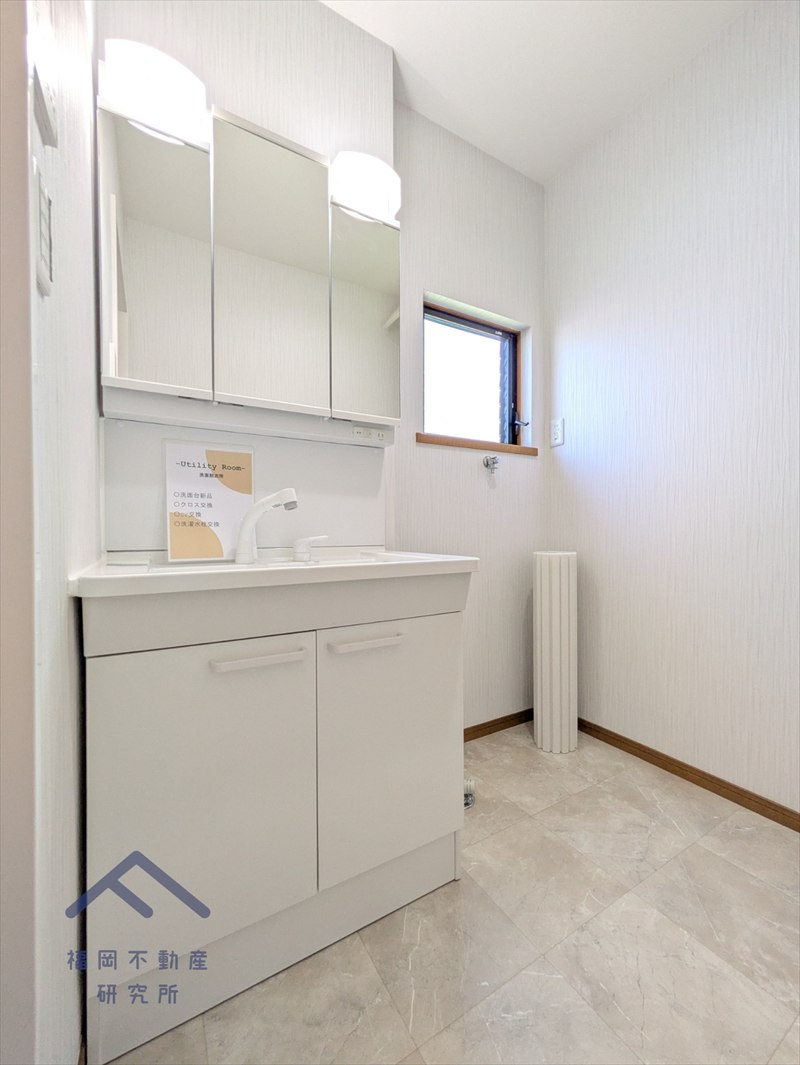 古賀市花見東４丁目　戸建ての独立洗面台