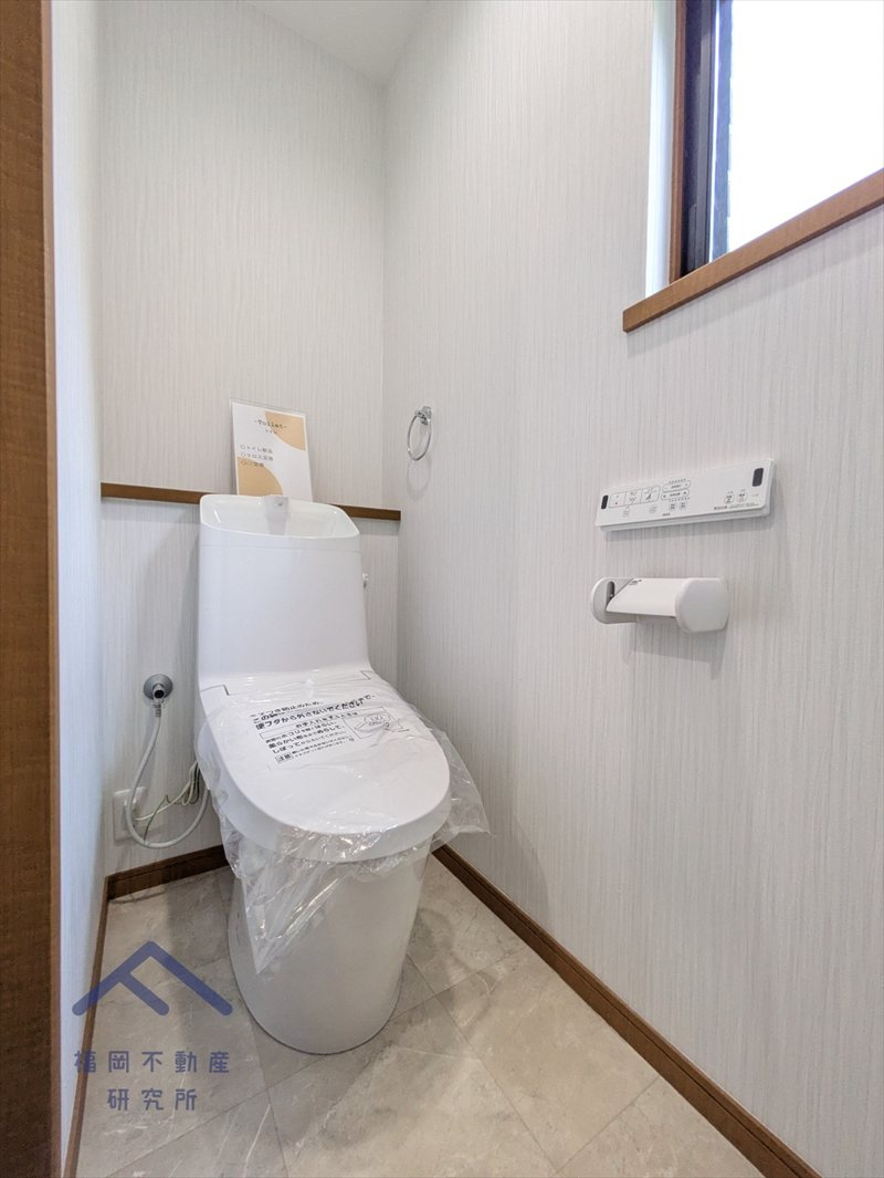 古賀市花見東４丁目　戸建てのトイレ