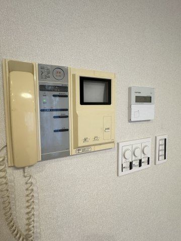 ロータリーパレス春日文京　4Fの防犯設備