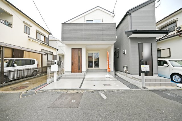 ファーストタウン伊丹市堀池2丁目新築一戸建て｜1SLDK＋駐車1台