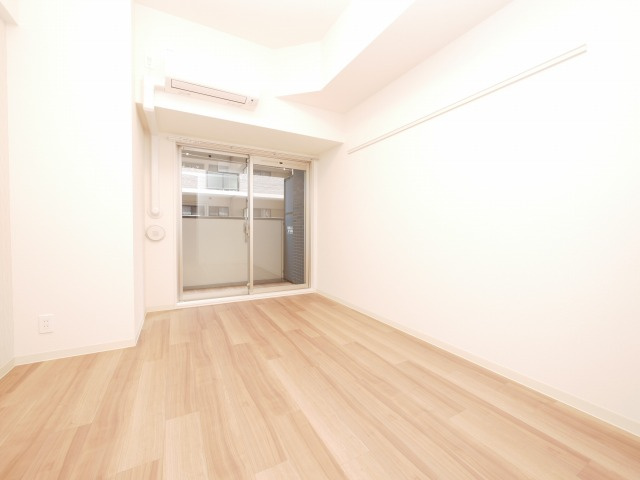 プレサンス阿波座駅前の居間・リビング