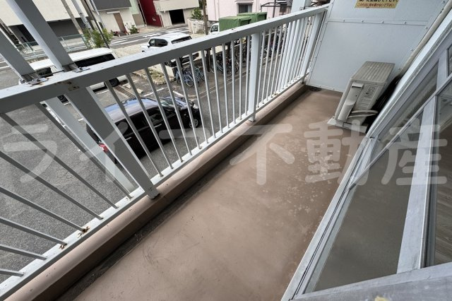 新栄プロパティ東大阪Ⅰのバルコニー|広々としたバルコニーです