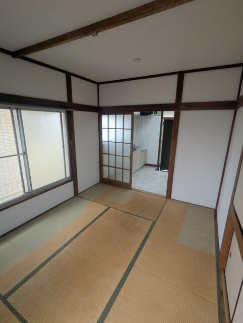 畳は入居前に新規交換します