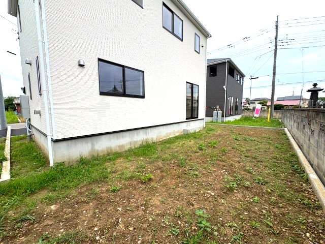 《仲介手数料半額》川越市菅間第3　全3棟　2号棟の庭