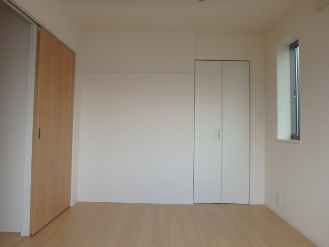 サンツリー津倉の洋室