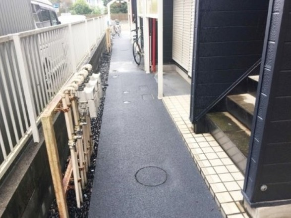 クラウンハイツ岩槻のエントランス