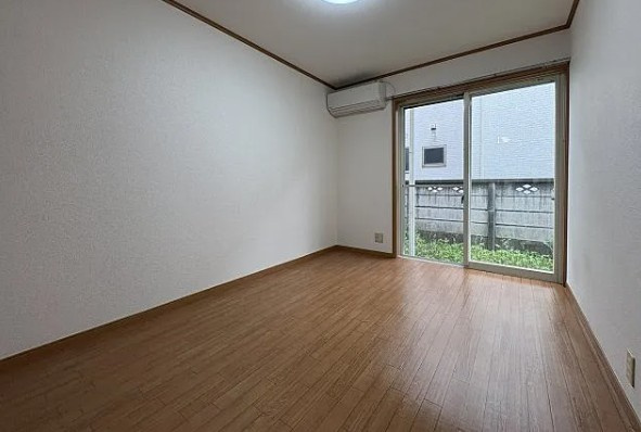 市川市東菅野４丁目のアパート