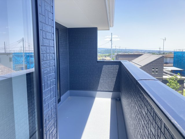リガーレ前橋市上新田町2期　1号棟のバルコニー|【イメージ写真】南面バルコニー付！
