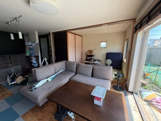 中古戸建　錦町の居間・リビング|使いやすい居間です