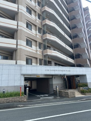 【外観】 | コアマンション保田窪プラウス | 重厚感あるタイル張りのスタイリッシュな外観デザインです