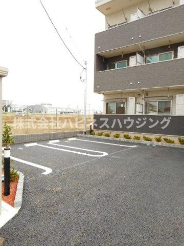 コンフォート．Ｔの駐車場