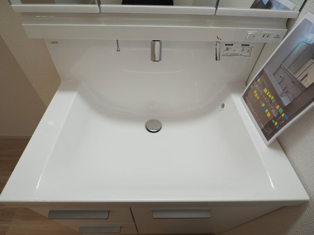 【独立洗面台】 | 伊達市田町2期　2号棟 | ★内覧予約でブランド米2kg★