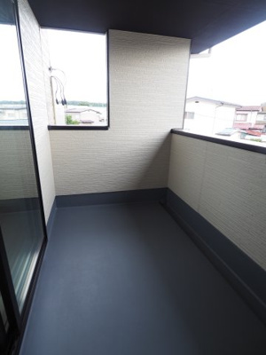 【バルコニー】 | 伊達市田町2期　2号棟 | ★内覧予約でブランド米2kg★