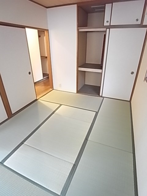 シャトー武庫之荘の和室