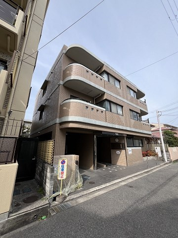 シャトー武庫之荘の外観
