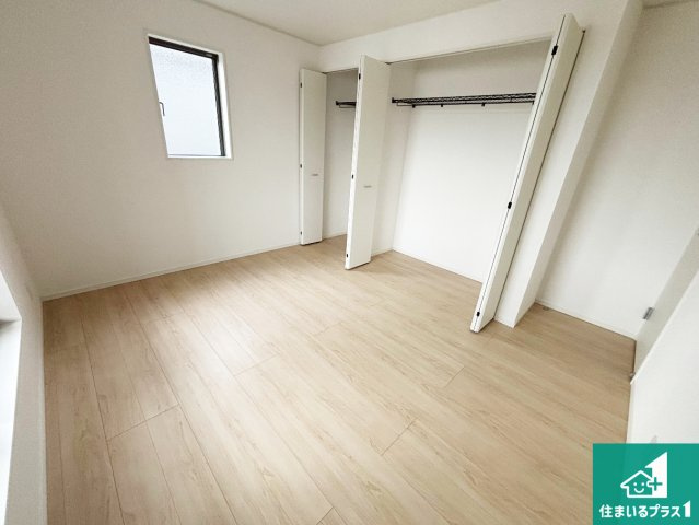 和歌山市有本　第4期　新築一戸建ての洋室|ナチュラル感のある洋室は、自分好みのインテリアが楽しめます♪ご家族とインテリアや家具を選びに行くのは新築購入時の醍醐味の一つです。ぜひお楽しみください♪