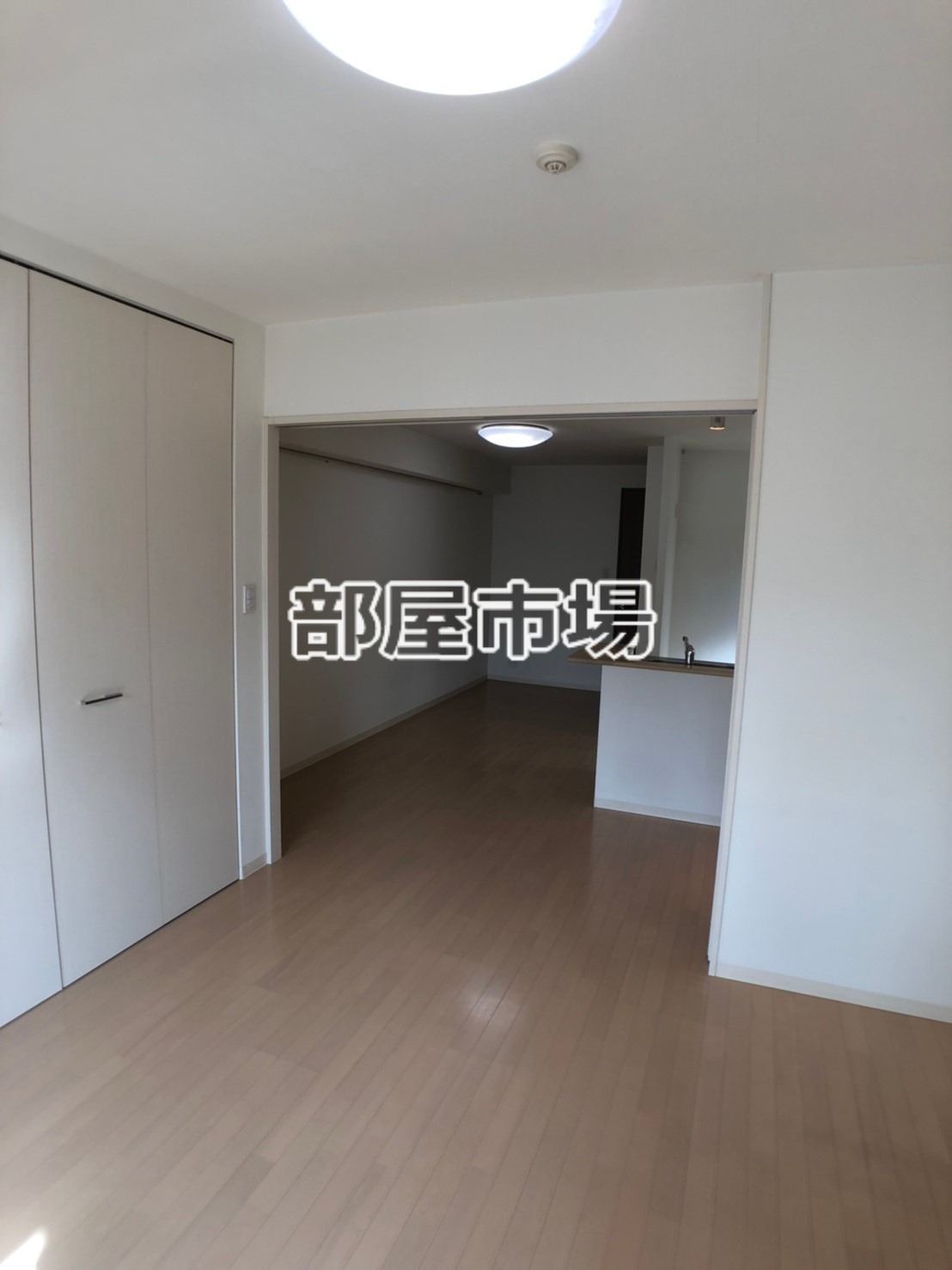 ハピネ蔵前鳥越の洋室