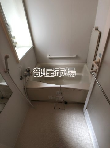 ハピネ蔵前鳥越の浴室