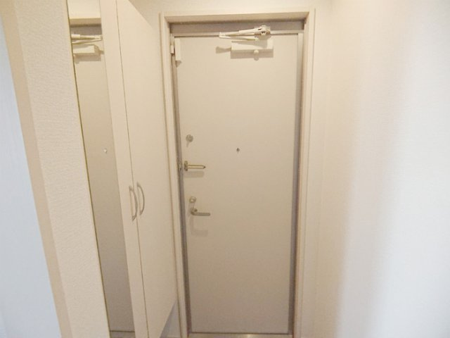 ヴィラージュの玄関|収納もある玄関です