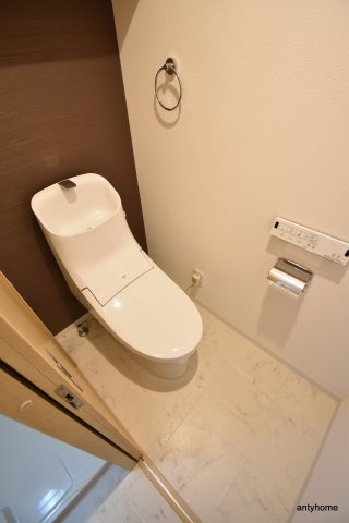 アールエスフラッツ　仲介手数料無料のトイレ