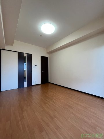 【寝室】 | グランシス難波西