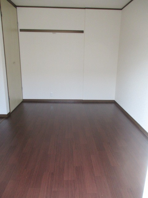 ピアレス船橋の寝室|洋室6.5帖　レイアウトしやすい間取