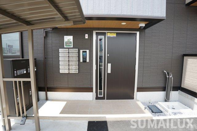 D-ROOM パレットハウスのエントランス