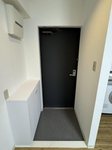 ティックハウスの玄関