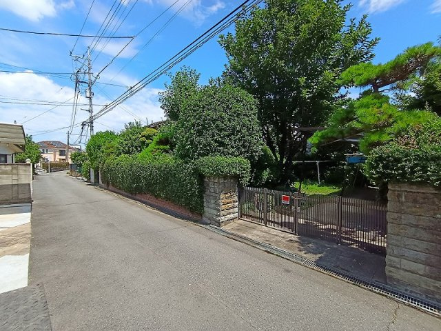 高崎市貝沢町　売地の前面道路含む現地写真|現地撮影：東から西方向