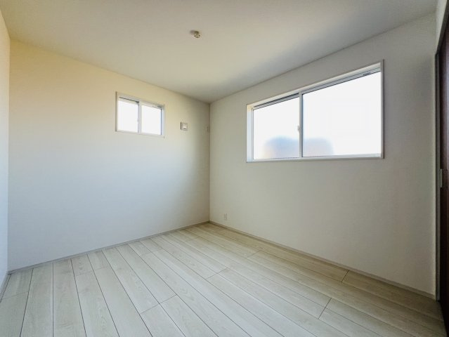 半田市大松町2丁目29番1、29番2、29番3『仲介手数料無料』新築一戸建て・建売の洋室