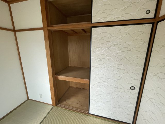川崎市多摩区菅稲田堤２丁目のアパートの収納